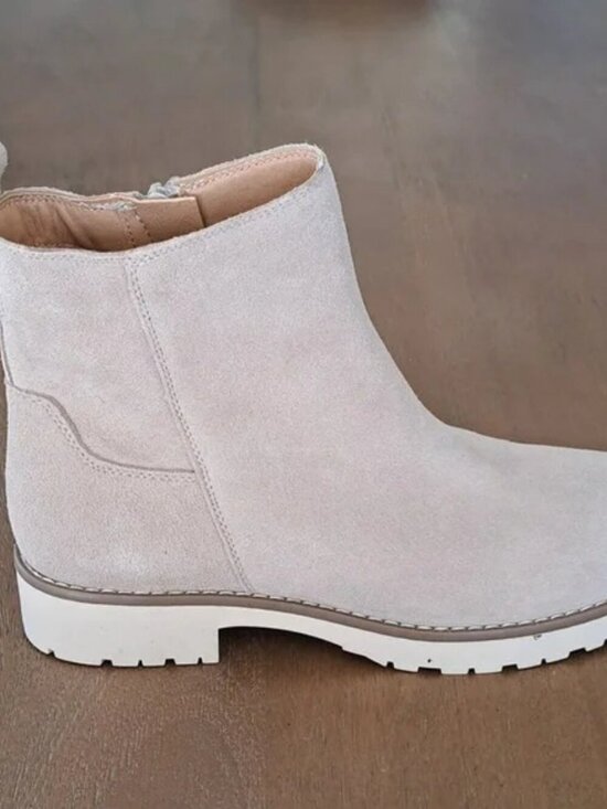 Crown Vintage Shoes - Crown Vintage Taylen Bootie - Color: Dove - Size: Women 9